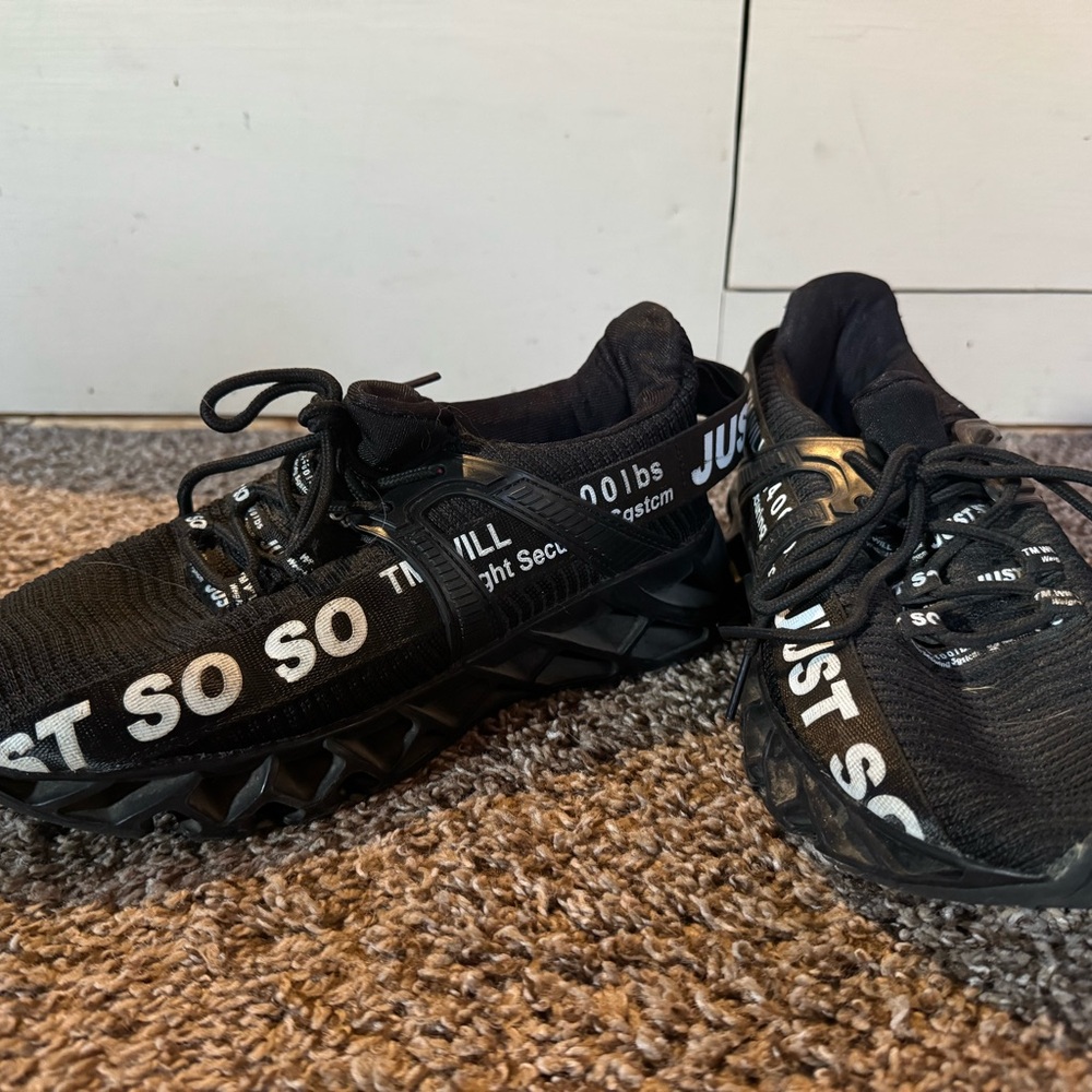 Nike just so size 8